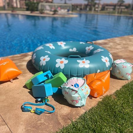 Mini-Villa Situee Dans Une Residence Prestigia A Marrakech, Avec Une Vue Sur La Piscine Et Le Golf Une Securite 24H Sur 24 Et Une Proximite Ideale De L Aeroport 5 Minutes C Est Une Offre Parfaite Pour Des Vacances مراكش المظهر الخارجي الصورة