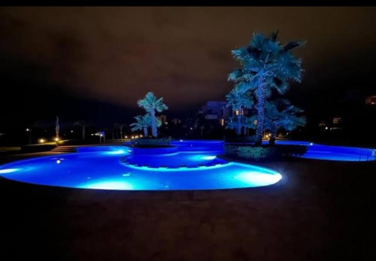 Mini-Villa Situee Dans Une Residence Prestigia A Marrakech, Avec Une Vue Sur La Piscine Et Le Golf Une Securite 24H Sur 24 Et Une Proximite Ideale De L Aeroport 5 Minutes C Est Une Offre Parfaite Pour Des Vacances مراكش المظهر الخارجي الصورة