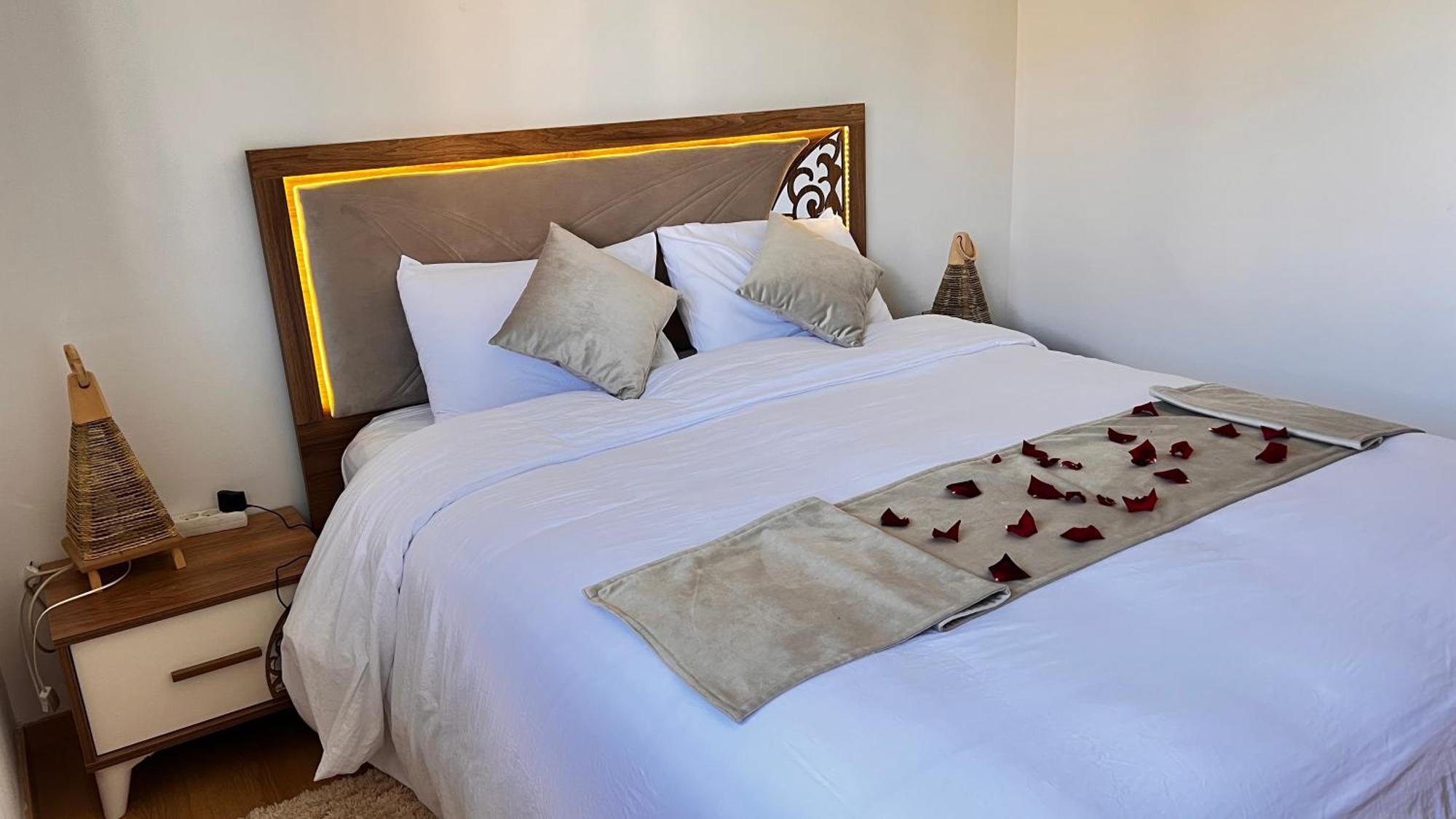 Mini-Villa Situee Dans Une Residence Prestigia A Marrakech, Avec Une Vue Sur La Piscine Et Le Golf Une Securite 24H Sur 24 Et Une Proximite Ideale De L Aeroport 5 Minutes C Est Une Offre Parfaite Pour Des Vacances مراكش المظهر الخارجي الصورة