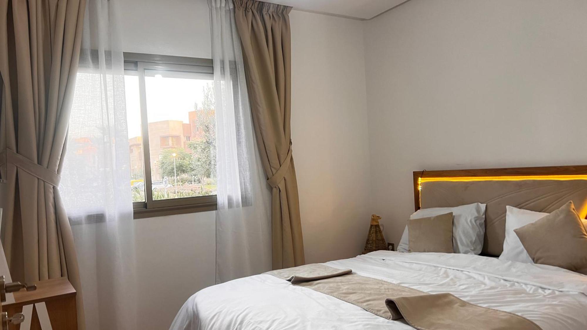 Mini-Villa Situee Dans Une Residence Prestigia A Marrakech, Avec Une Vue Sur La Piscine Et Le Golf Une Securite 24H Sur 24 Et Une Proximite Ideale De L Aeroport 5 Minutes C Est Une Offre Parfaite Pour Des Vacances مراكش المظهر الخارجي الصورة